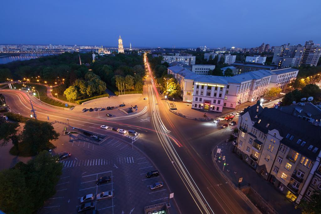 Salute Hotel Kiev Dış mekan fotoğraf