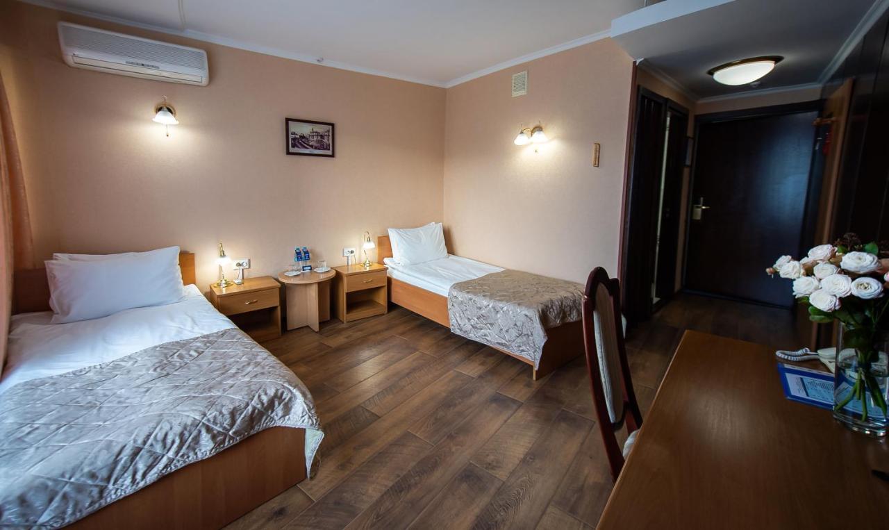 Salute Hotel Kiev Dış mekan fotoğraf