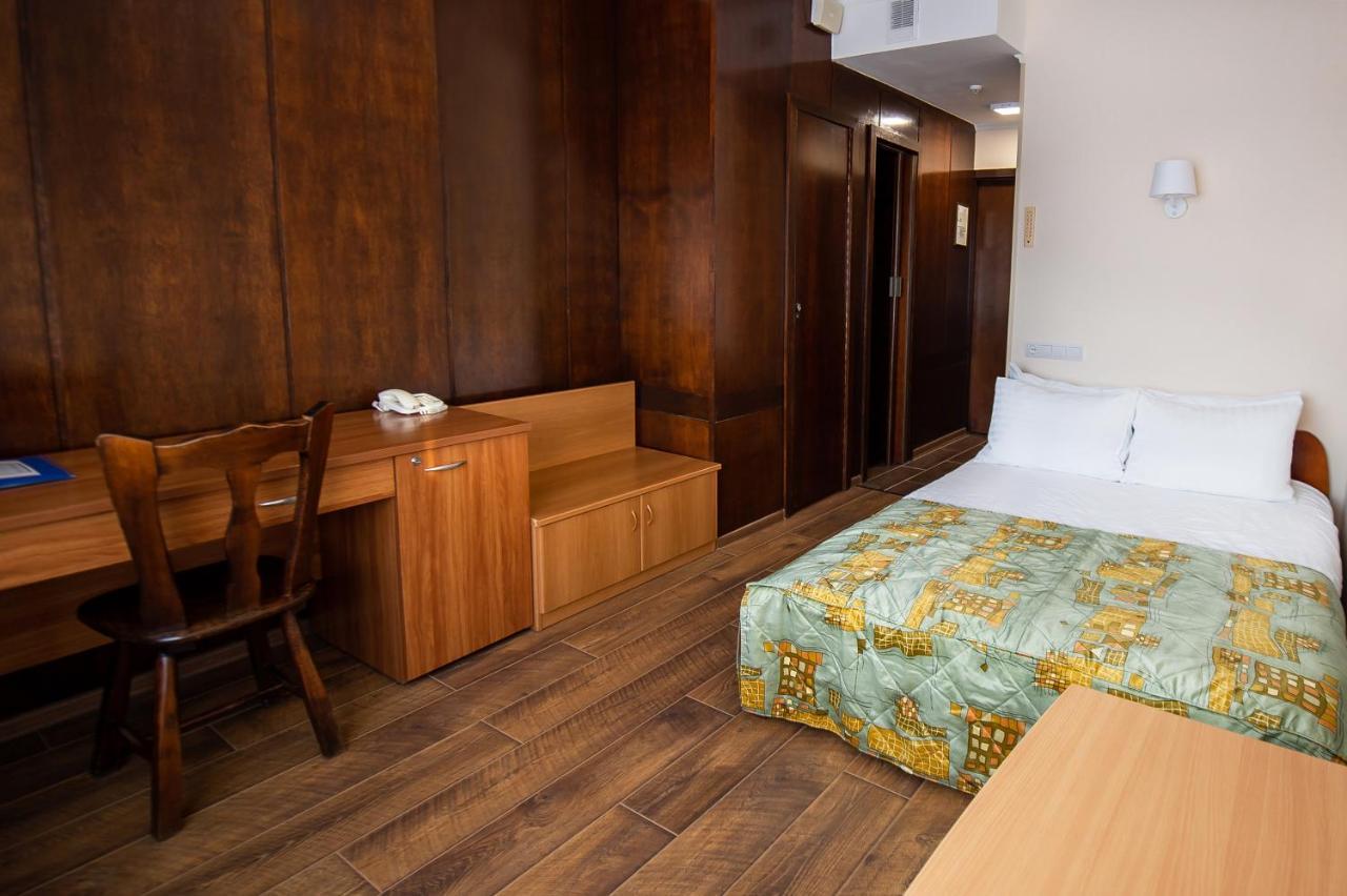 Salute Hotel Kiev Dış mekan fotoğraf